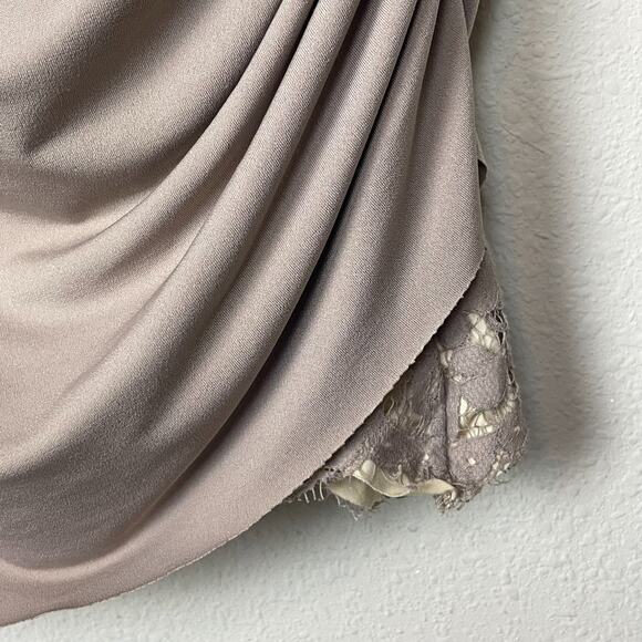 Carmen Marc Valvo Taupe Cowlneck Sleeveless Ruched Lace Hem Top Size S Fairycore - Picture 5 of 6